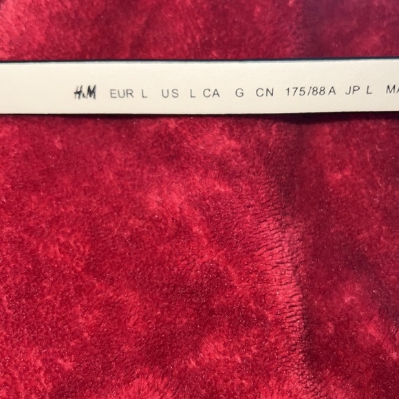 H&M Snakeskin faux leather slim belt - Picture 7 of 11